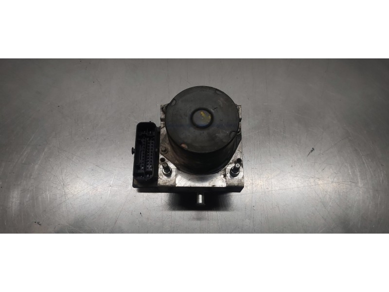 Recambio de abs para renault master kasten l3h2 hka 3,5t referencia OEM IAM 476608497R   Recambio de abs para renault master kasten l3h2 hka 3,5t referencia OEM IAM 476608497R