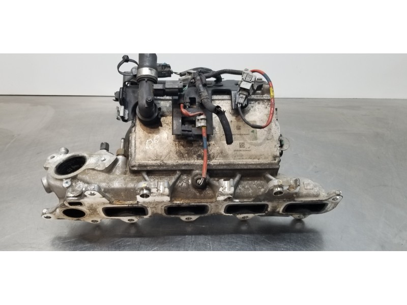 Recambio de colector admision para renault scenic iv grand zen referencia OEM IAM 140038639R  