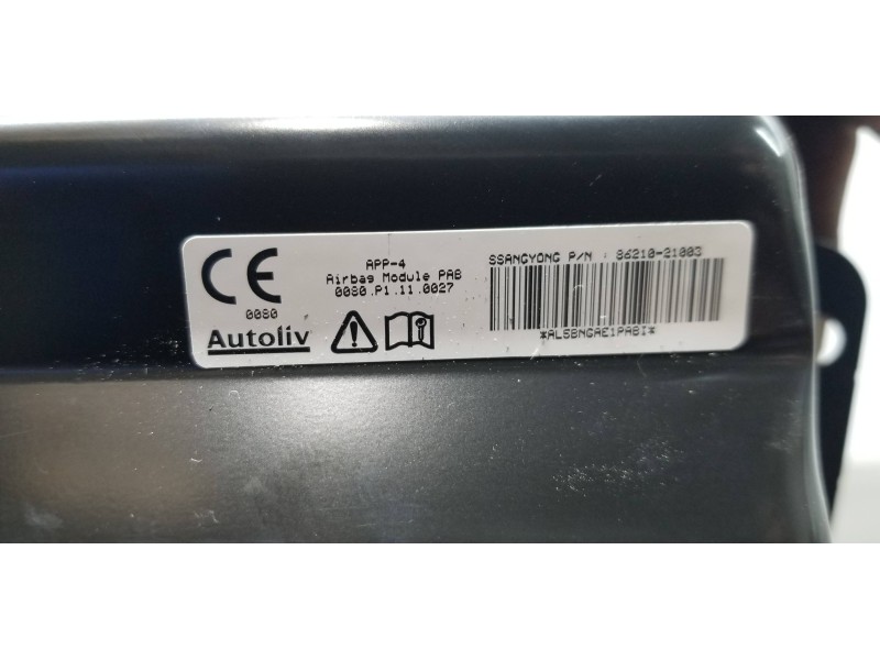 Recambio de airbag delantero derecho para ssangyong rodius xdi referencia OEM IAM 8621021003  