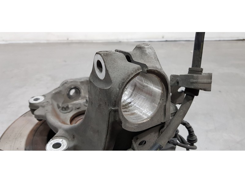 Recambio de mangueta delantera izquierda para renault scenic iv grand zen referencia OEM IAM 400113779R  