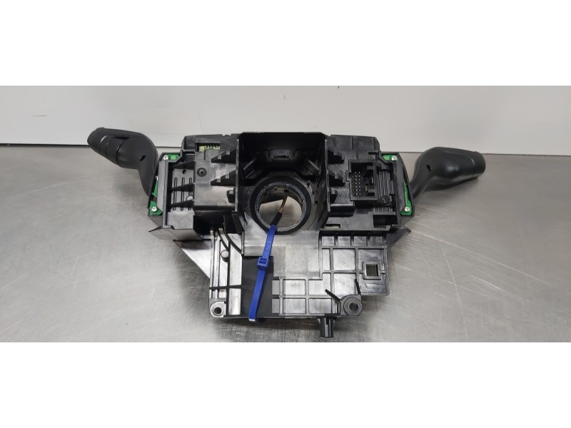 Recambio de anillo airbag para ford c-max trend referencia OEM IAM 1768432 ZWAC30088C  Recambio de anillo airbag para ford c-max trend referencia OEM IAM 1768432 ZWAC30088C