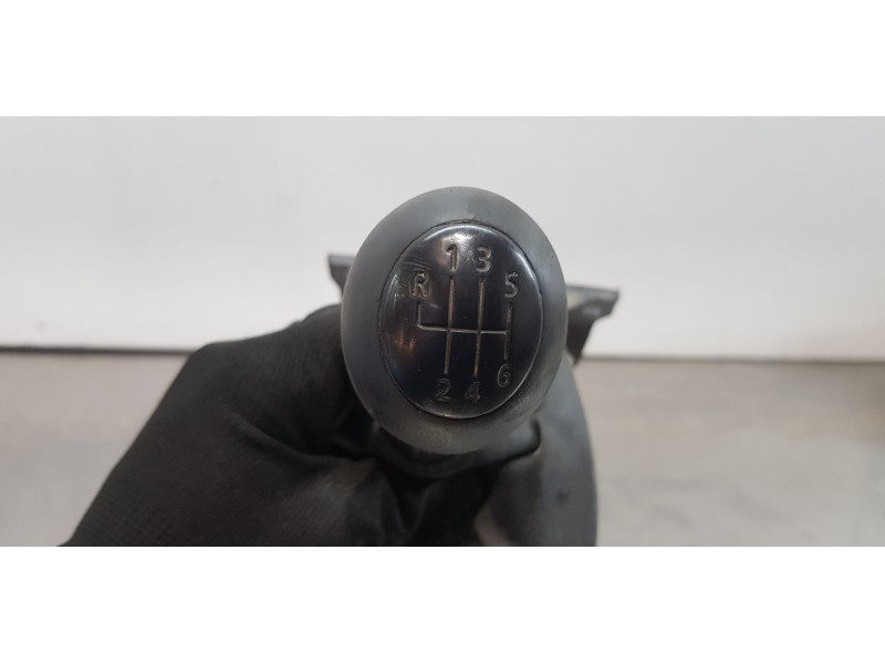 Recambio de palanca cambio para renault master kasten l3h2 hka 3,5t referencia OEM IAM 8200744935   Recambio de palanca cambio para renault master kasten l3h2 hka 3,5t referencia OEM IAM 8200744935