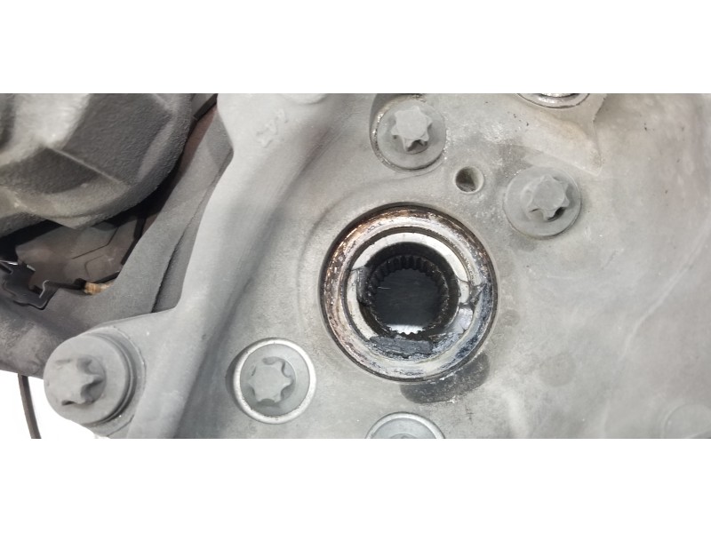 Recambio de mangueta delantera izquierda para renault scenic iv grand zen referencia OEM IAM 400113779R  