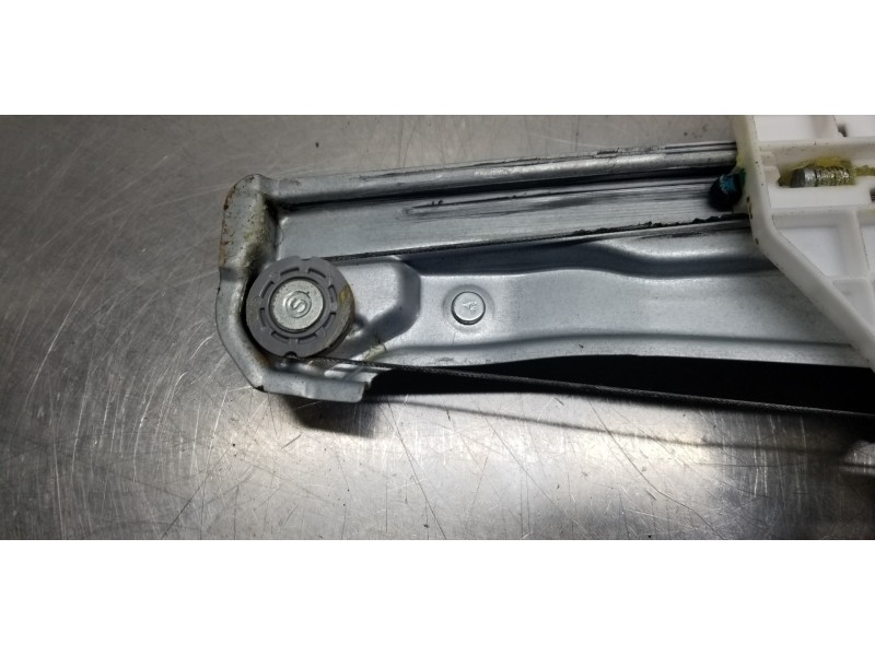 Recambio de elevalunas delantero derecho para hyundai tucson klass referencia OEM IAM 82460N7010 82404N7000 430106F0