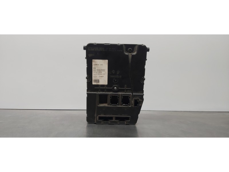 Recambio de caja reles / fusibles para renault megane ii berlina 3p emotion referencia OEM IAM 8200780007   Recambio de caja reles / fusibles para renault megane ii berlina 3p emotion referencia OEM IAM 8200780007