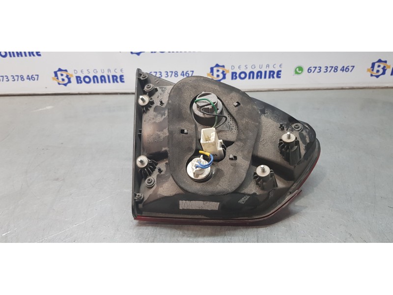 Recambio de piloto trasero derecho interior para kia carens ( ) concept referencia OEM IAM 92404A4010   Recambio de piloto trasero derecho interior para kia carens ( ) concept referencia OEM IAM 92404A4010