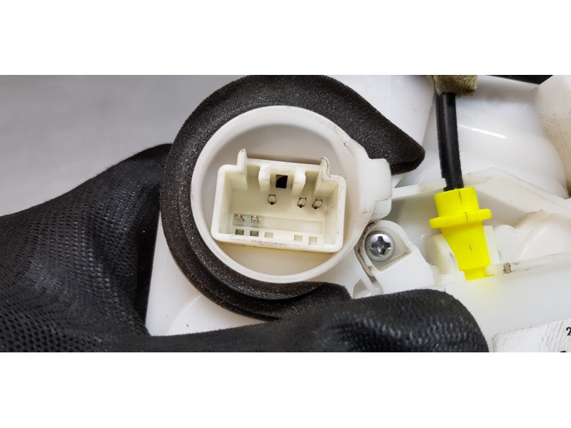 Recambio de cerradura puerta trasera izquierda para mazda 6 kombi ()(.2012) prime-line referencia OEM IAM GHP973310  