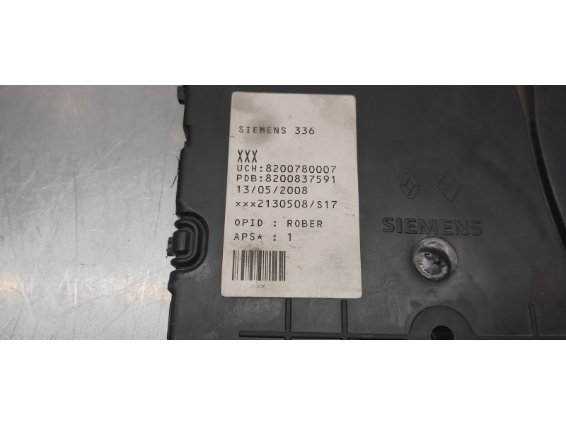 Recambio de caja reles / fusibles para renault megane ii berlina 3p emotion referencia OEM IAM 8200780007   Recambio de caja reles / fusibles para renault megane ii berlina 3p emotion referencia OEM IAM 8200780007