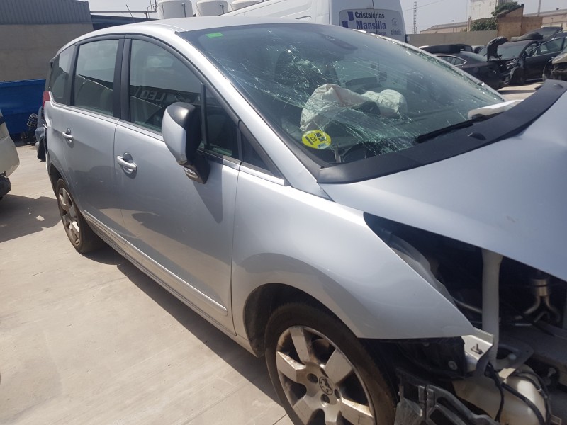 peugeot 5008 del año 2012