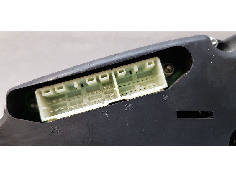 Recambio de cuadro instrumentos para chrysler 300 c 3.0 crd referencia OEM IAM P56044943AH   Recambio de cuadro instrumentos para chrysler 300 c 3.0 crd referencia OEM IAM P56044943AH