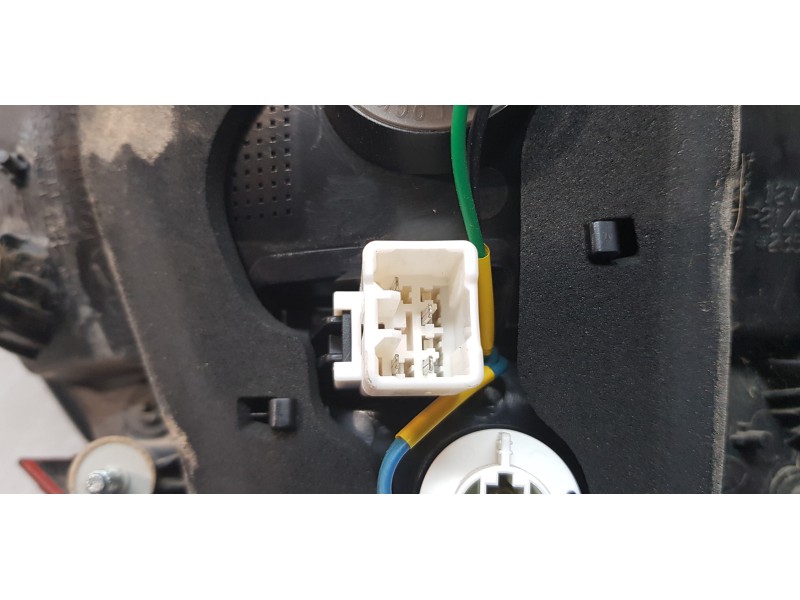 Recambio de piloto trasero izquierdo interior para kia carens ( ) concept referencia OEM IAM 92403A4010   Recambio de piloto trasero izquierdo interior para kia carens ( ) concept referencia OEM IAM 92403A4010