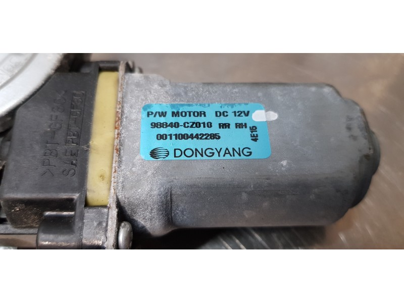 Recambio de elevalunas trasero derecho para ssangyong korando premium 4x2 referencia OEM IAM 98840CZ010   Recambio de elevalunas trasero derecho para ssangyong korando premium 4x2 referencia OEM IAM 98840CZ010