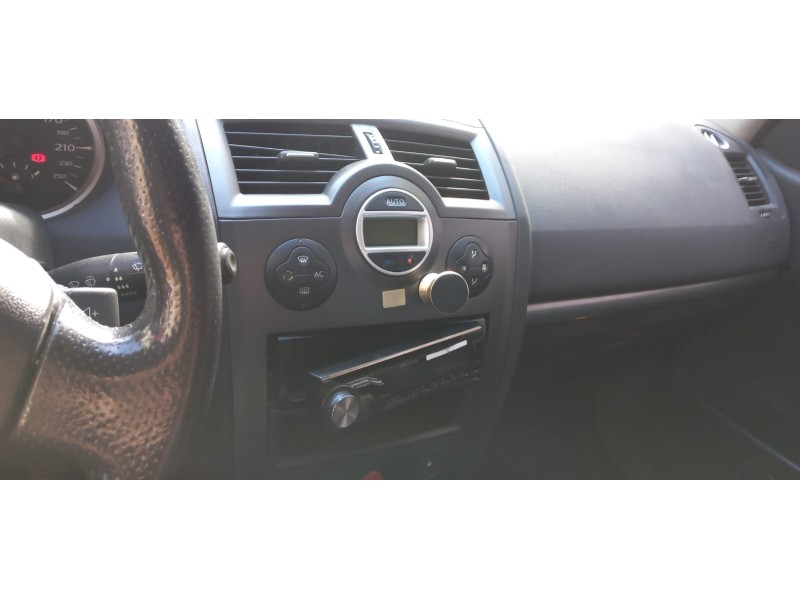 renault megane ii berlina 5p del año 2006