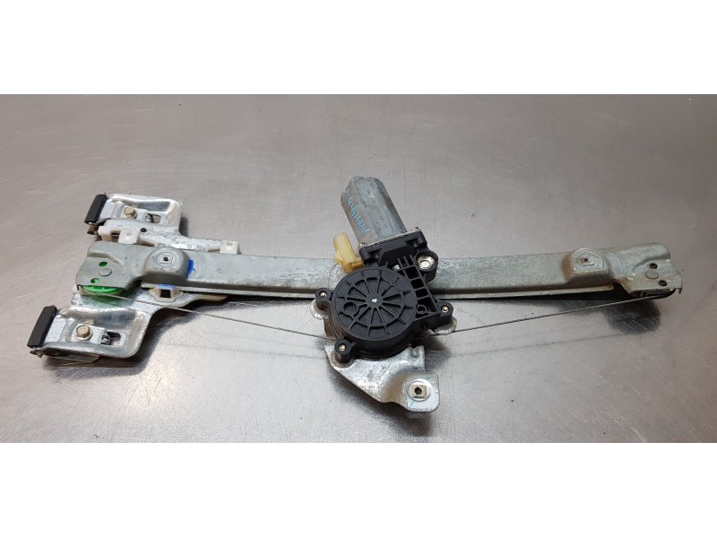 Recambio de elevalunas trasero derecho para chrysler 300 c 3.0 crd referencia OEM IAM 5065472AB   Recambio de elevalunas trasero derecho para chrysler 300 c 3.0 crd referencia OEM IAM 5065472AB