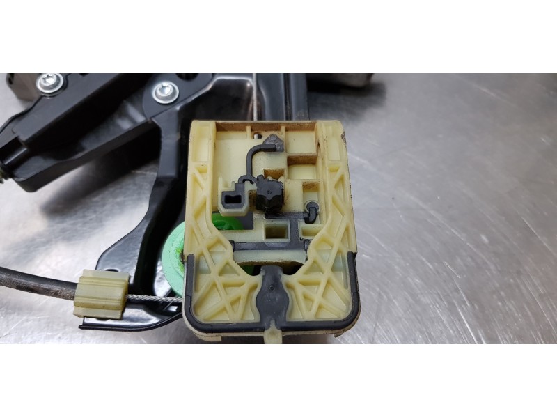 Recambio de elevalunas delantero izquierdo para ford c-max (ceu) titanium referencia OEM IAM AM51U23201BJ   Recambio de elevalunas delantero izquierdo para ford c-max (ceu) titanium referencia OEM IAM AM51U23201BJ