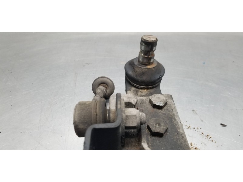 Recambio de brazo suspension inferior delantero izquierdo para ssangyong rodius xdi referencia OEM IAM 4450121001  