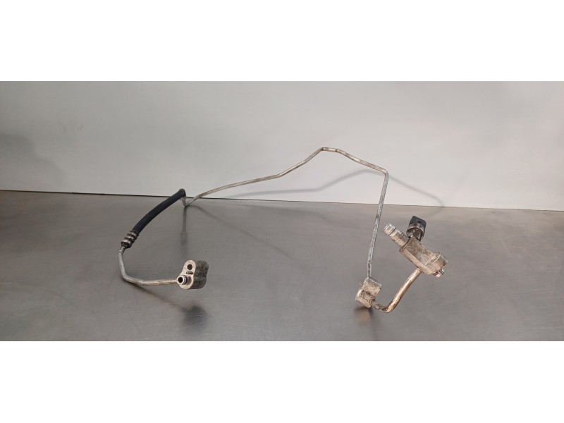 Recambio de tubos aire acondicionado para volkswagen t5 bus (7e) caravelle comfortline lang 4motion referencia OEM IAM 7E1820741