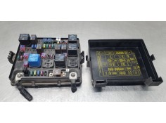 Recambio de caja reles / fusibles para ssangyong rodius xdi referencia OEM IAM 8235021050 8235021140  2