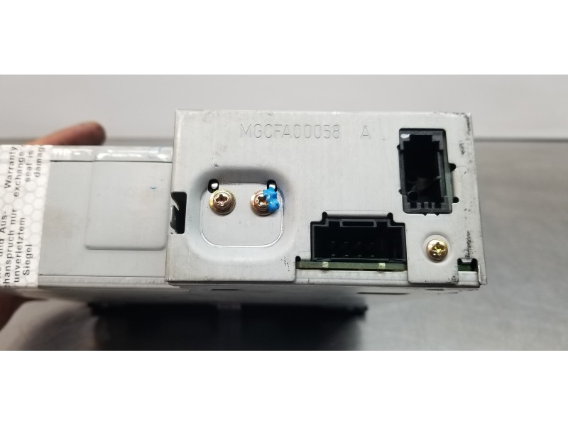 Recambio de sistema audio / radio cd para audi a8 (4e2) 4.2 quattro referencia OEM IAM 4E0035111  