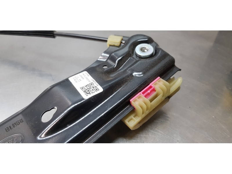 Recambio de elevalunas delantero derecho para land rover discovery sport pure referencia OEM IAM LR058512 FK7223200AC FK7223200A