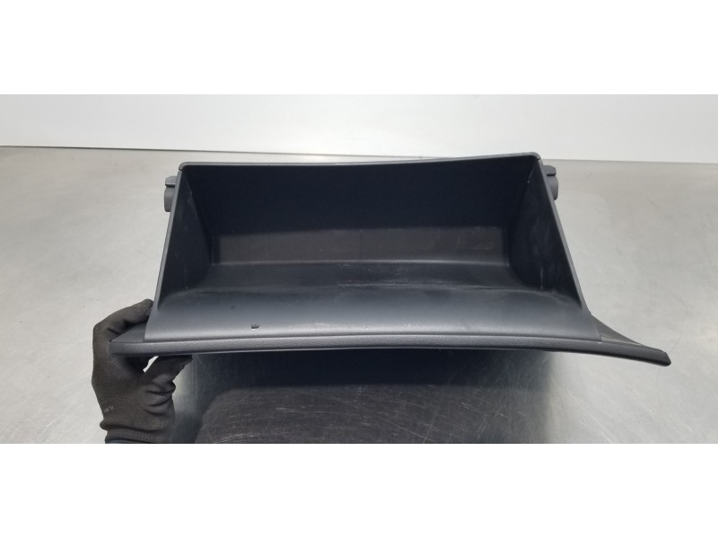 Recambio de guantera para hyundai tucson klass referencia OEM IAM 84510N7000NNB  