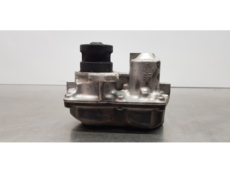 Recambio de valvula egr para renault scenic iv grand zen referencia OEM IAM 147109948R  