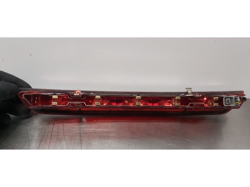 Recambio de luz central de freno para ford c-max trend referencia OEM IAM 2085725 7S7113A601BE  Recambio de luz central de freno para ford c-max trend referencia OEM IAM 2085725 7S7113A601BE