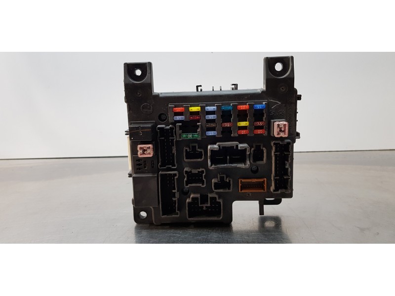 Recambio de caja reles / fusibles para mitsubishi lancer berlina (cy0) intense referencia OEM IAM 8637A465   Recambio de caja reles / fusibles para mitsubishi lancer berlina (cy0) intense referencia OEM IAM 8637A465