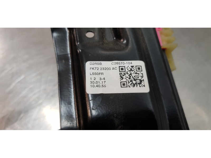 Recambio de elevalunas delantero derecho para land rover discovery sport pure referencia OEM IAM LR058512 FK7223200AC FK7223200A