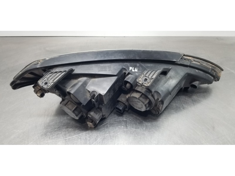 Recambio de faro izquierdo para ssangyong kyron 200 xdi limited referencia OEM IAM 8310309101   Recambio de faro izquierdo para ssangyong kyron 200 xdi limited referencia OEM IAM 8310309101