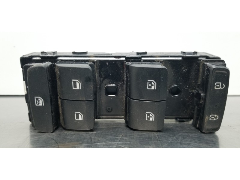 Recambio de mando elevalunas delantero izquierdo para hyundai tucson klass referencia OEM IAM 93571N73004X  