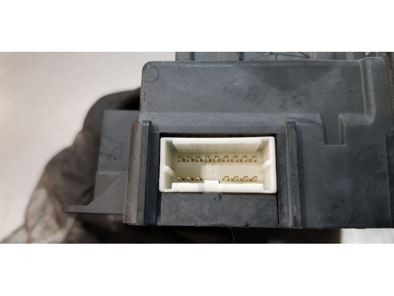 Recambio de caja reles / fusibles para mitsubishi lancer berlina (cy0) intense referencia OEM IAM 8637A465   Recambio de caja reles / fusibles para mitsubishi lancer berlina (cy0) intense referencia OEM IAM 8637A465