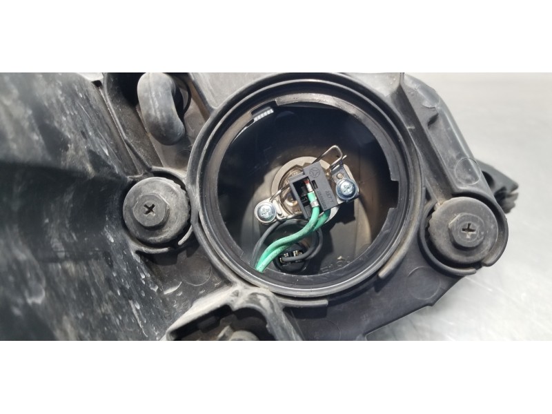 Recambio de faro izquierdo para ssangyong kyron 200 xdi limited referencia OEM IAM 8310309101   Recambio de faro izquierdo para ssangyong kyron 200 xdi limited referencia OEM IAM 8310309101