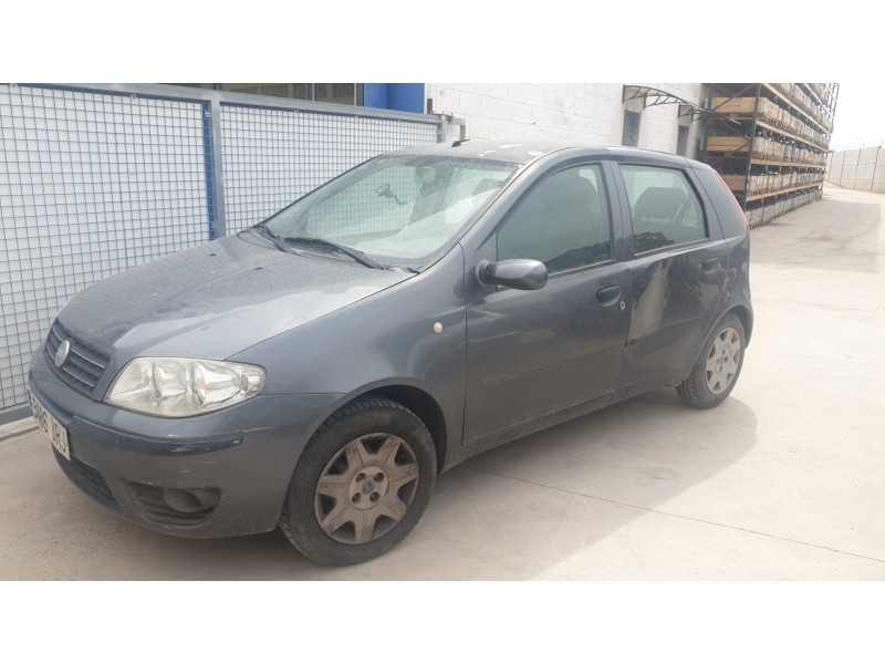 fiat punto berlina (188) del año 2005