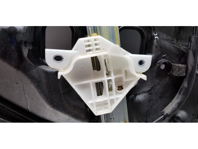 Recambio de elevalunas delantero derecho para mazda 6 kombi ()(.2012) prime-line referencia OEM IAM GHP958590A  