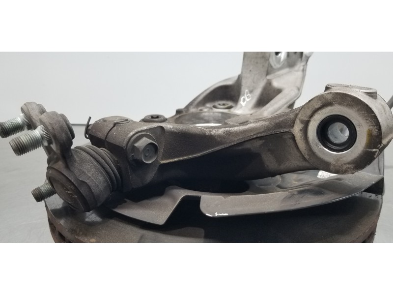 Recambio de mangueta delantera derecha para hyundai tucson klass referencia OEM IAM 51711N7000 51706N7100 