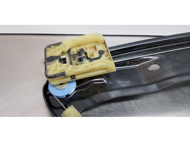 Recambio de elevalunas delantero izquierdo para land rover discovery sport pure referencia OEM IAM LR058513 FK7223201AC 