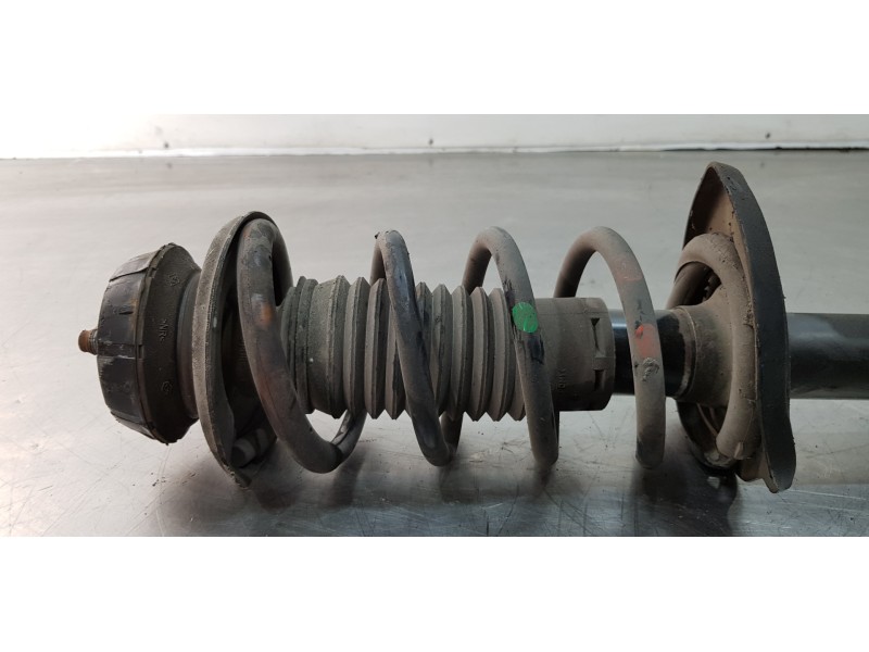 Recambio de amortiguador delantero derecho para dacia lodgy laureate referencia OEM IAM 543023390R   Recambio de amortiguador delantero derecho para dacia lodgy laureate referencia OEM IAM 543023390R