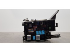 Recambio de caja reles / fusibles para toyota rav 4 active referencia OEM IAM 8263142060  