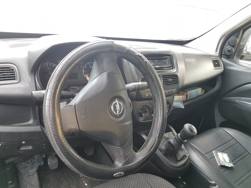 opel combo d del año 2011