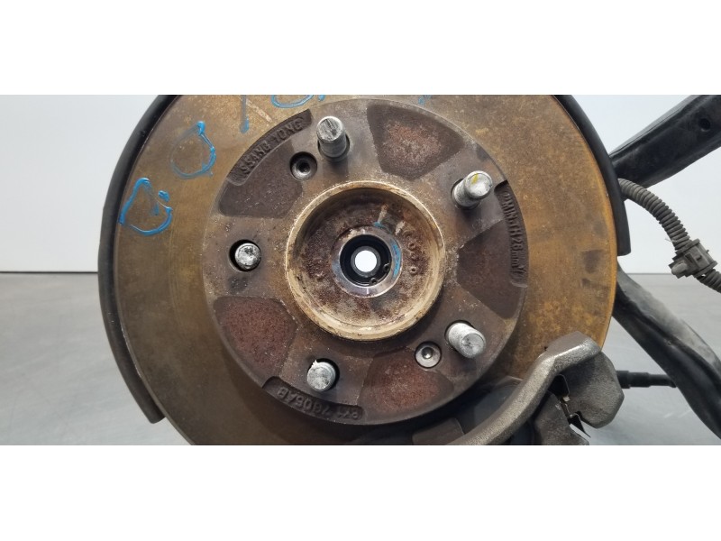 Recambio de mangueta delantera derecha para ssangyong kyron 200 xdi limited referencia OEM IAM 4122109004   Recambio de mangueta delantera derecha para ssangyong kyron 200 xdi limited referencia OEM IAM 4122109004