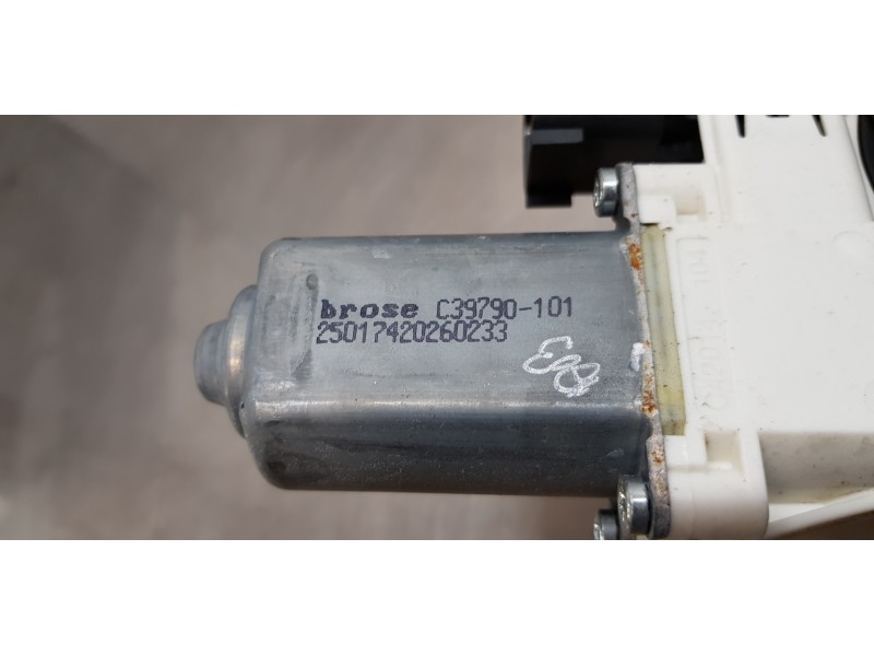 Recambio de elevalunas delantero izquierdo para land rover discovery sport pure referencia OEM IAM LR058513 FK7223201AC 