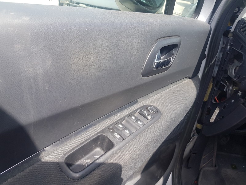 peugeot 5008 del año 2012