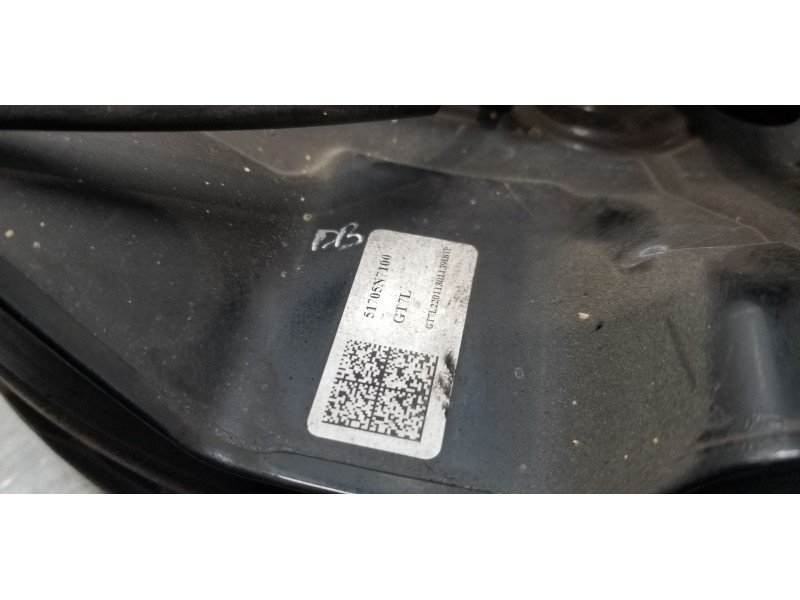 Recambio de mangueta delantera izquierda para hyundai tucson klass referencia OEM IAM 51710N7000 51705N7100 