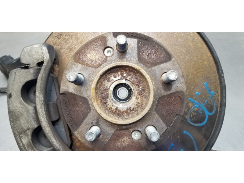 Recambio de mangueta delantera izquierda para ssangyong kyron 200 xdi limited referencia OEM IAM 4121109004  