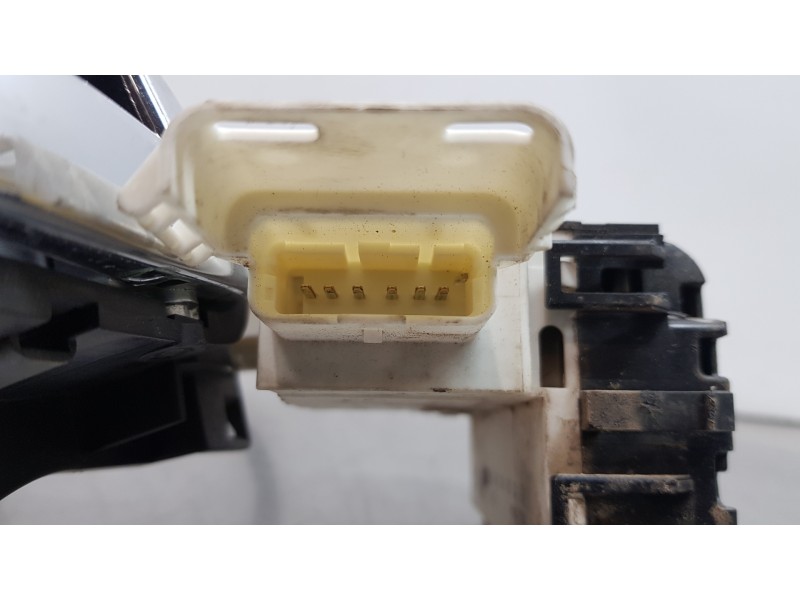 Recambio de cerradura puerta delantera derecha para citroen c4 berlina vtr plus referencia OEM IAM 9681331480   Recambio de cerradura puerta delantera derecha para citroen c4 berlina vtr plus referencia OEM IAM 9681331480