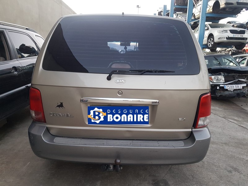 kia carnival ii del año 2002