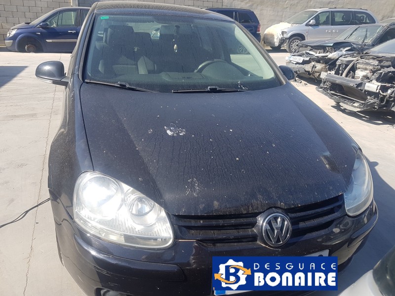 volkswagen golf v berlina (1k1) del año 2008