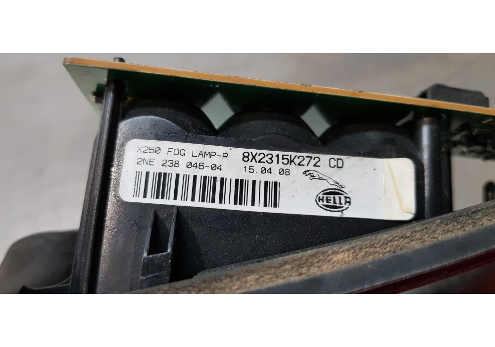 Recambio de piloto trasero derecho interior para jaguar xf 2.7 v6 diesel luxury referencia OEM IAM 8X2315K272CD  