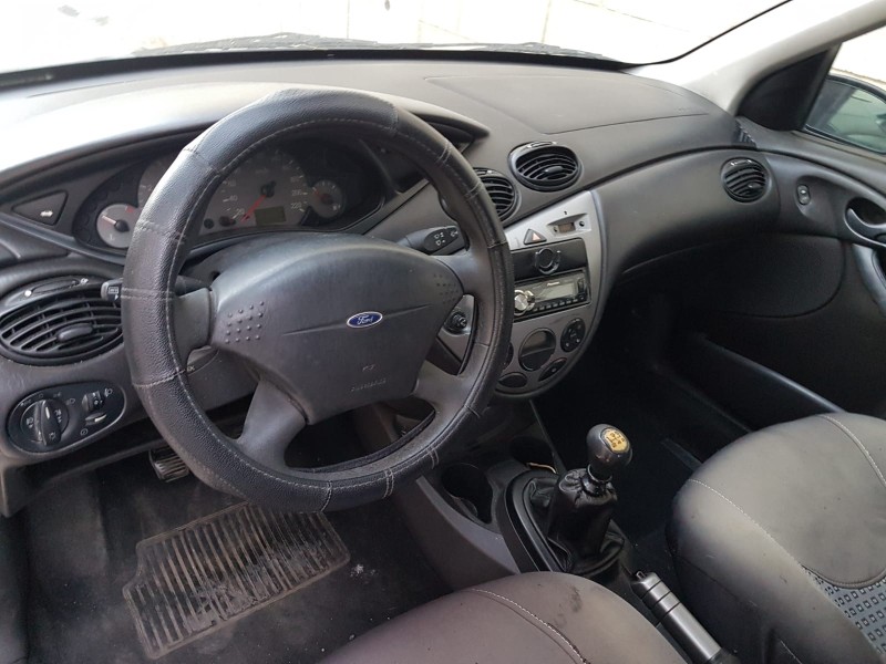 ford focus berlina (cak) del año 2002